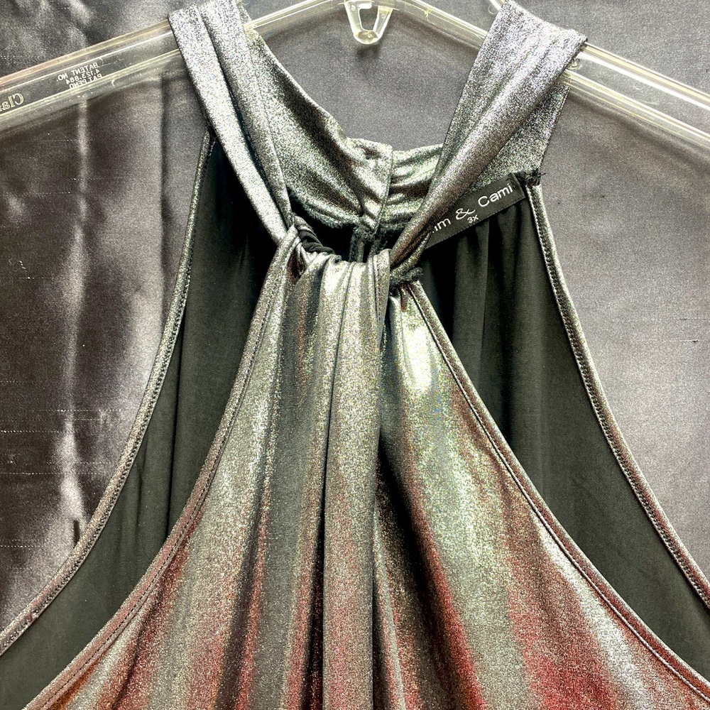 Kim & Cami Silver Metallic Halter Criss Cross Neck Top Sz 3X - Picture 7 of 7